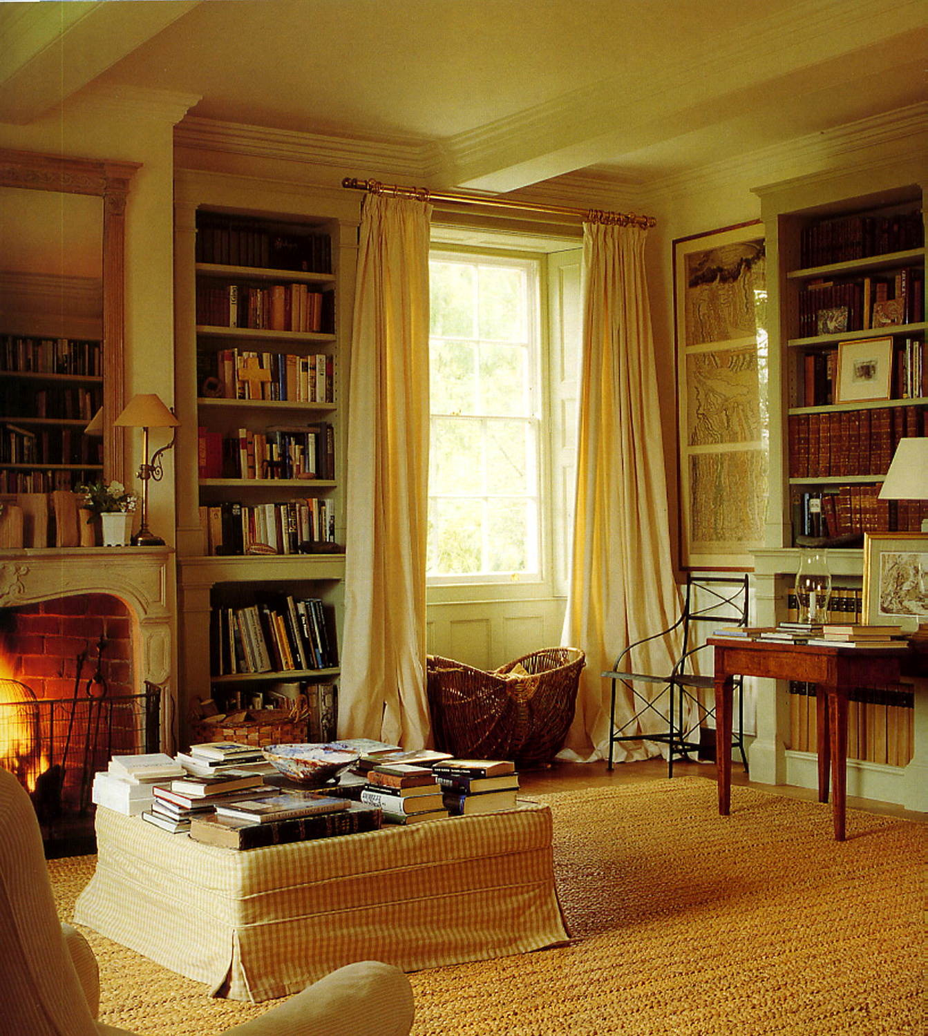 英国乡村住宅生活舒适的房间