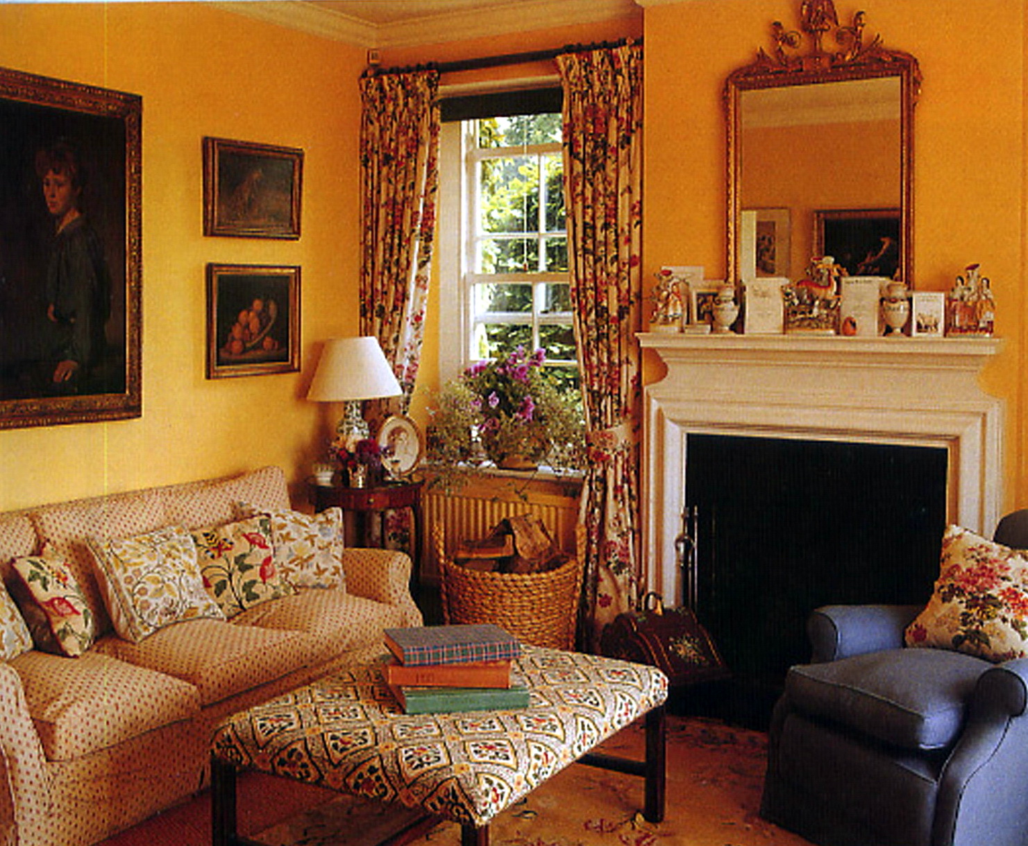 英国乡村住宅生活舒适的房间