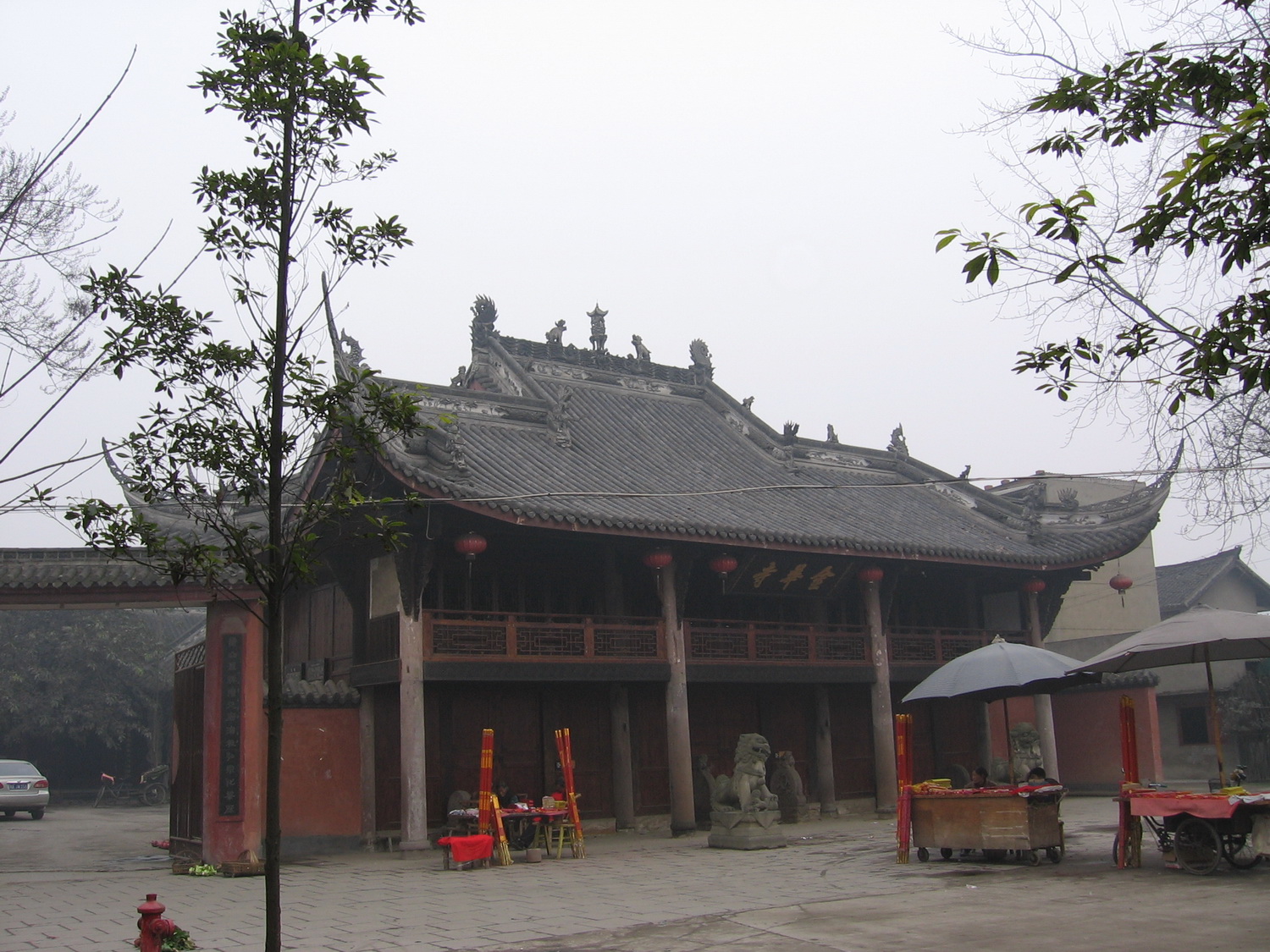 金华寺戏台的正门.-天回镇第14张图片