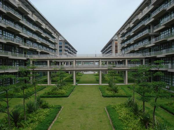 广东工业大学建筑资料下载-广东工业大学