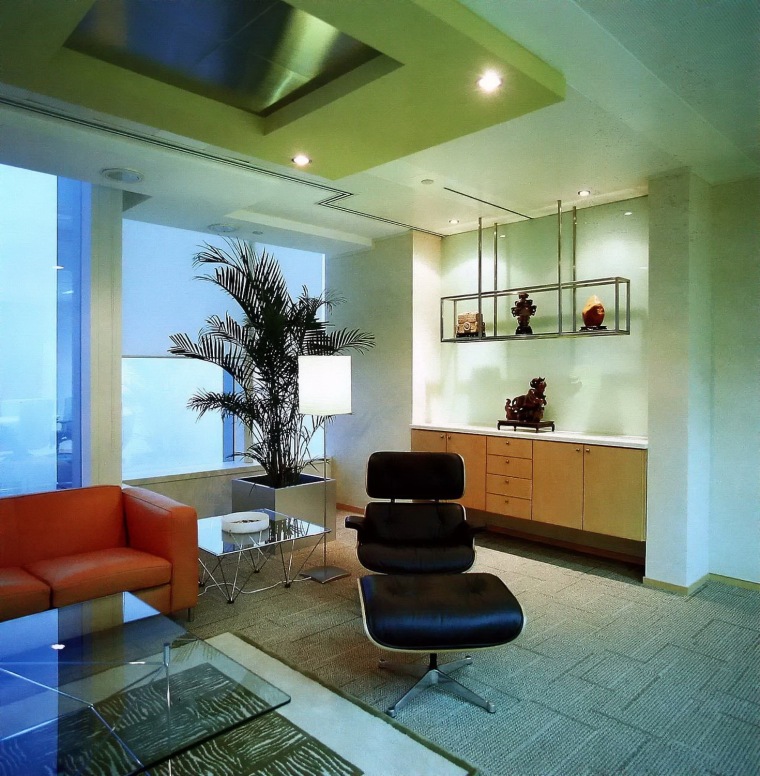 鹅黄的沙发、嫩绿的天花、这些原-办公设计--软化商业人性空间第7张图片
