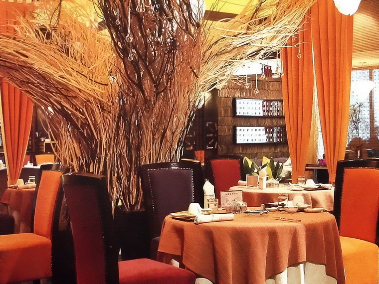 月亮主题餐厅设计案例资料下载-暗香浮动主题餐厅