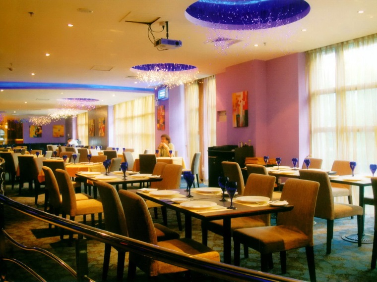 主题室内餐厅设计资料下载-洛城桌球主题西餐厅