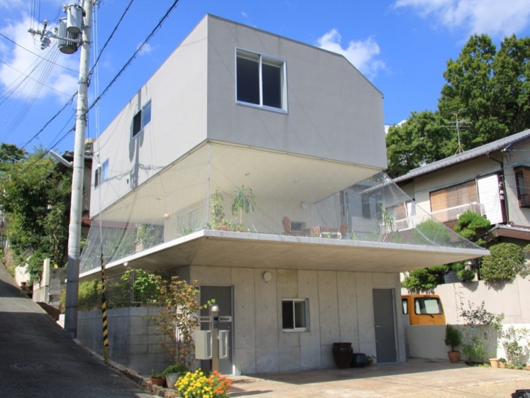 建筑夹层照片资料下载-夹层花园住宅