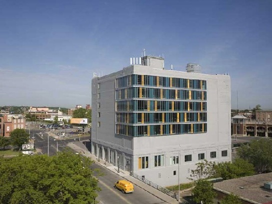 美国库克大学教学楼资料下载-锡拉丘兹大学 教学楼