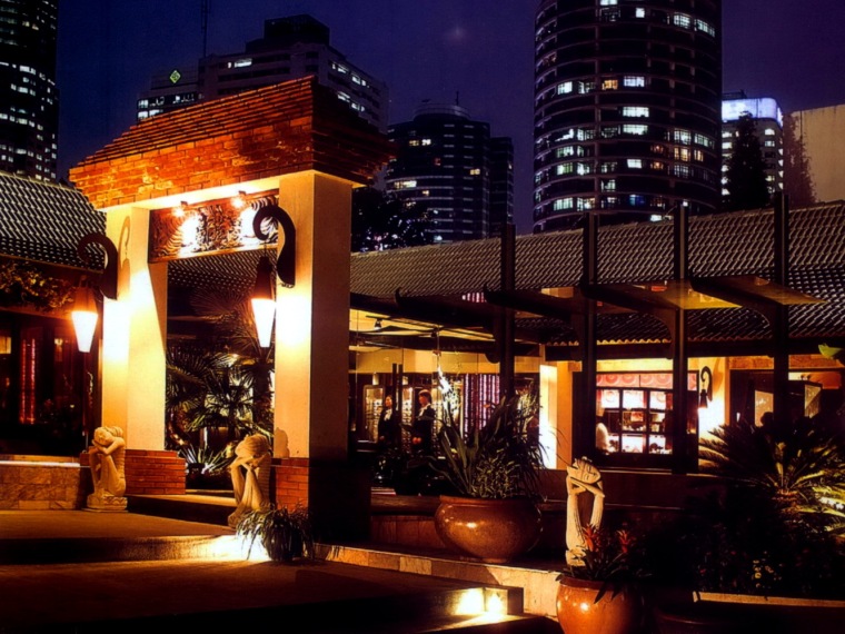 花园酒吧CAD资料下载-上海虹桥花园酒吧