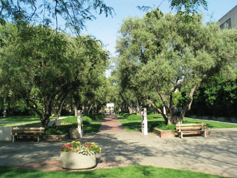 加州理工学院资料下载-2010ASLA专业奖——加州理工学院景观总体规划