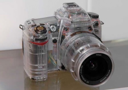 这款相机别出心裁地采用了透明外-五花八门的照相机第7张图片