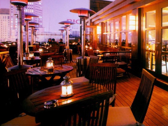 顶层餐厅酒吧资料下载-新视角餐厅酒廊