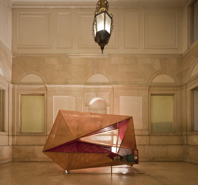 可移动的螺旋展台