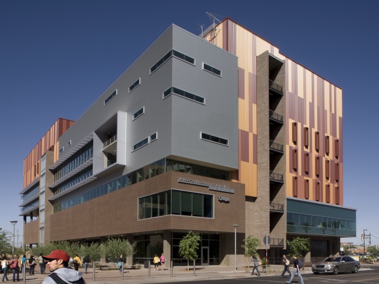 新闻传播学院楼设计资料下载-亚利桑那州立大学沃尔特&#8226;克朗凯特新闻和大众传播学院