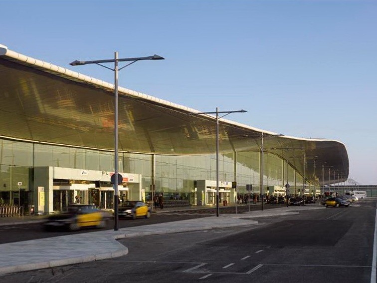 巴塞罗那机场1号航站资料下载-巴塞罗那机场1号航站楼