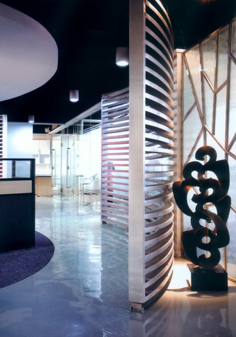 装饰公司办公空间cad资料下载-海力峰设计装饰公司办公楼