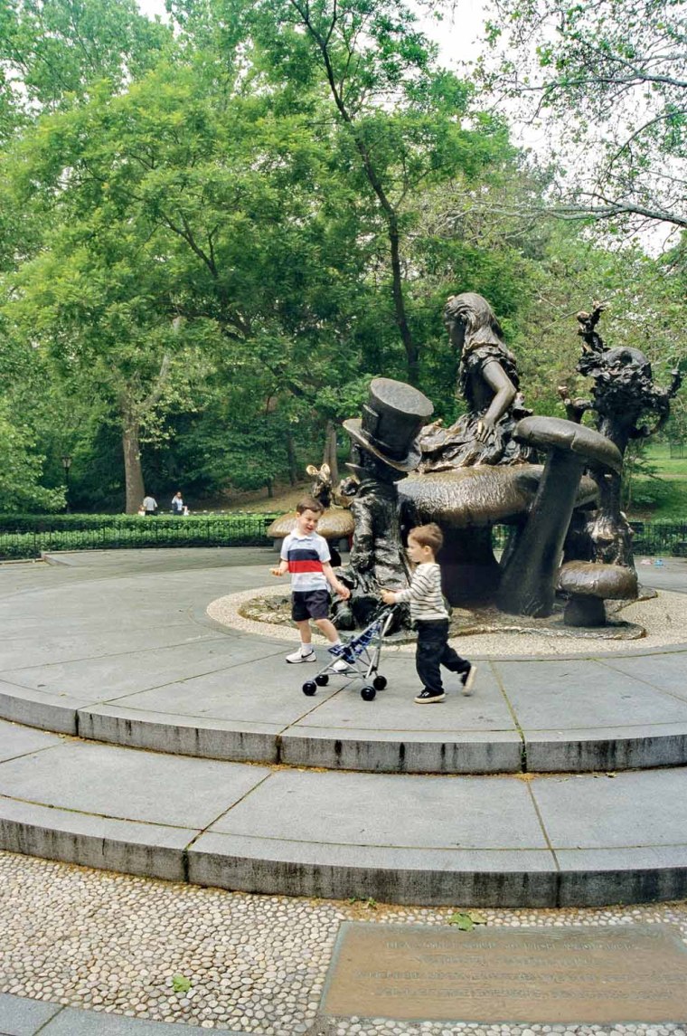 中央公园童话雕塑第4张图片