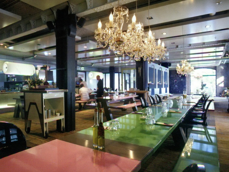 克力块搭建的餐厅资料下载-荷兰法布里克餐厅