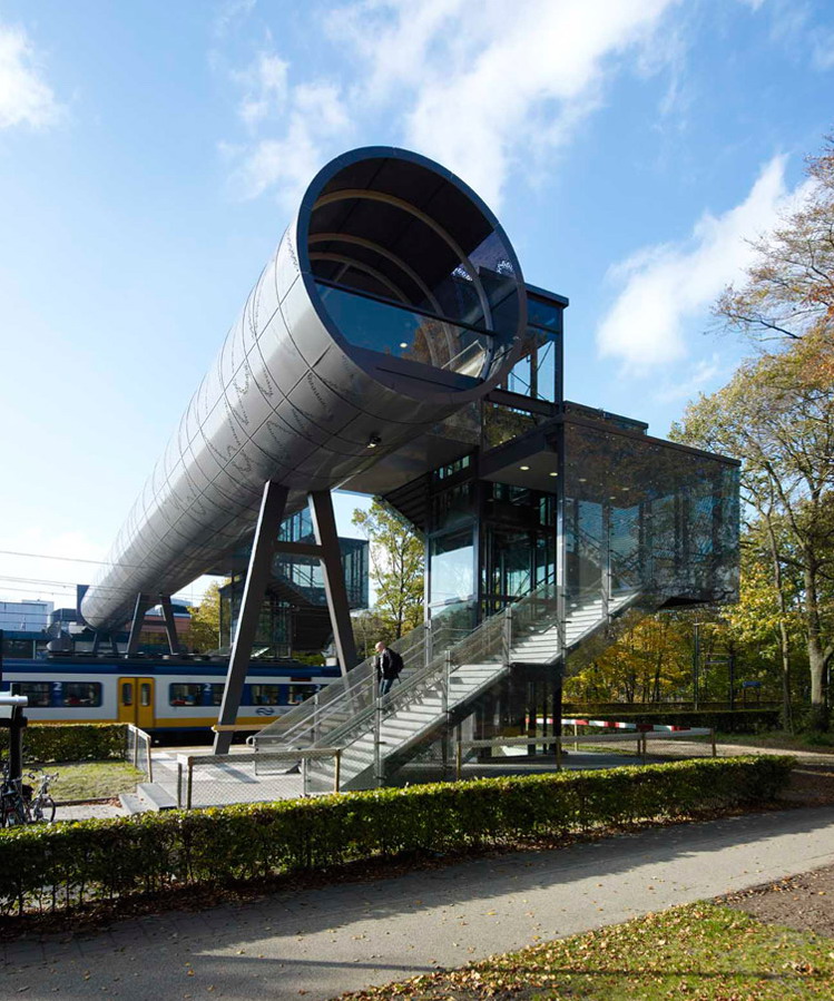 圆筒形封闭桥-其它建筑案例-筑龙建筑设计论坛