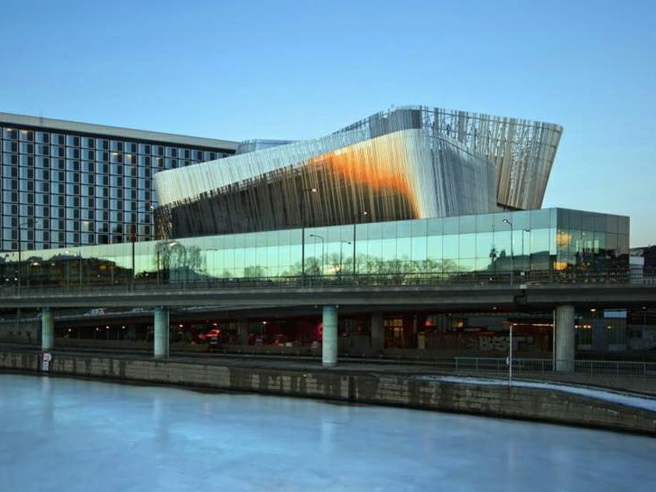 港区城市设计资料下载-斯德哥尔摩港区会议建筑