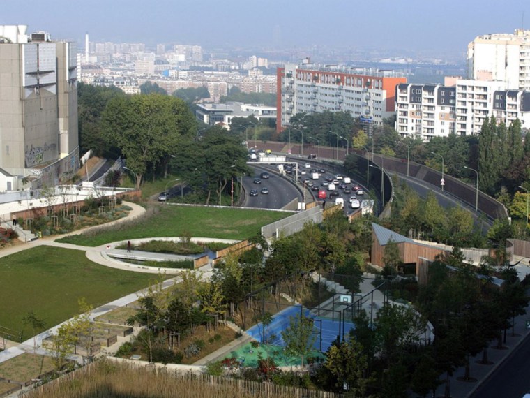 一线城市房价崩盘资料下载-城市环路景观