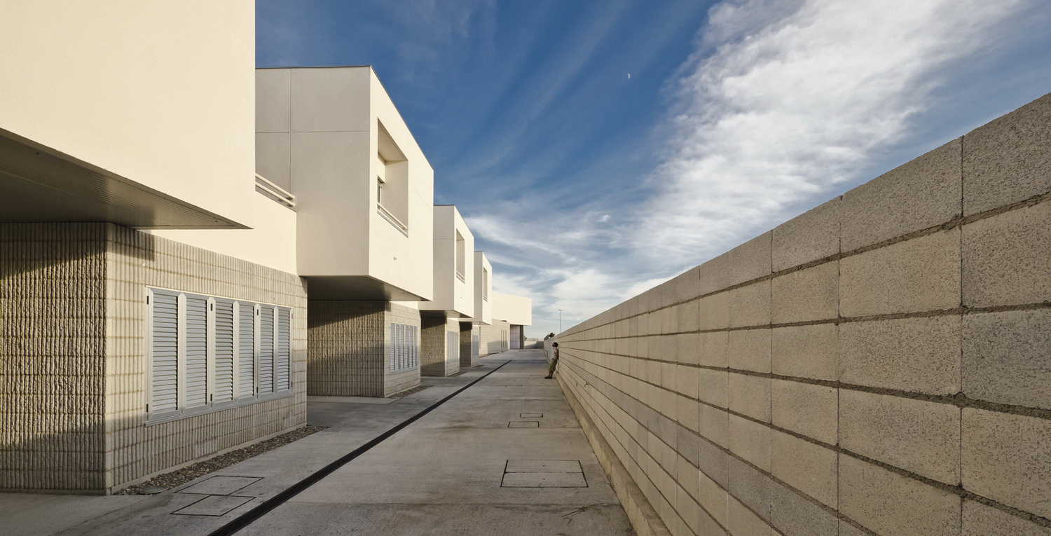 警卫队兵营-居住建筑案例-筑龙建筑设计论坛