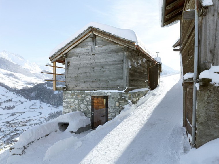 瑞士度假木屋资料下载-maison boisset木屋改造