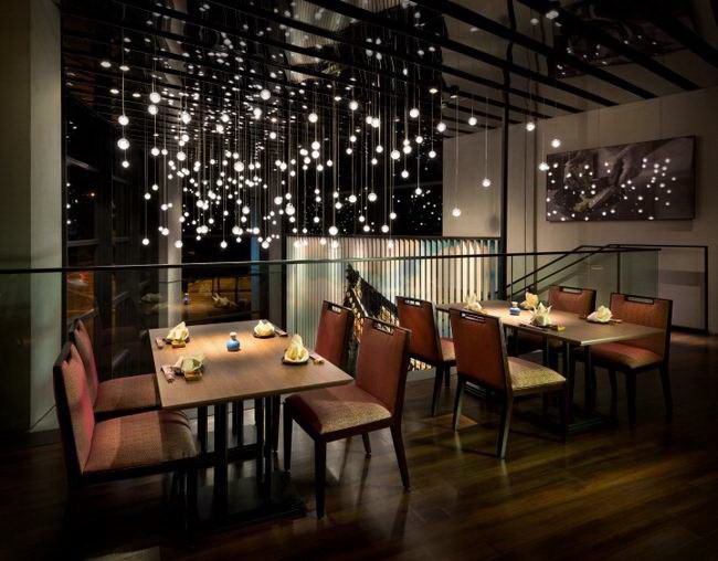 台州现代简约装修资料下载-吉隆坡现代怀旧风格餐厅装修设计