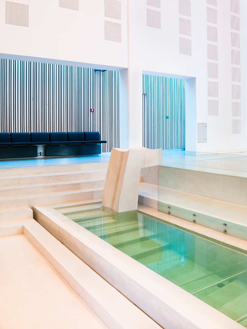 所设计的froeyland orstad教堂,它是挪威第一座设有洗礼池的大教堂