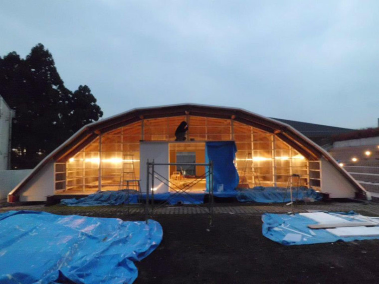 天花木板波浪造型资料下载-京都造型艺术大学临时工作室