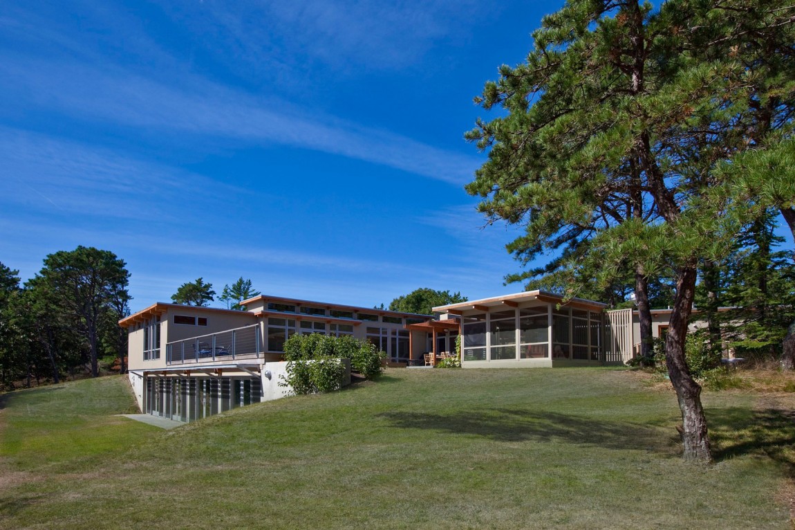 cape cod modern house addition by hammer architects     这座宽大