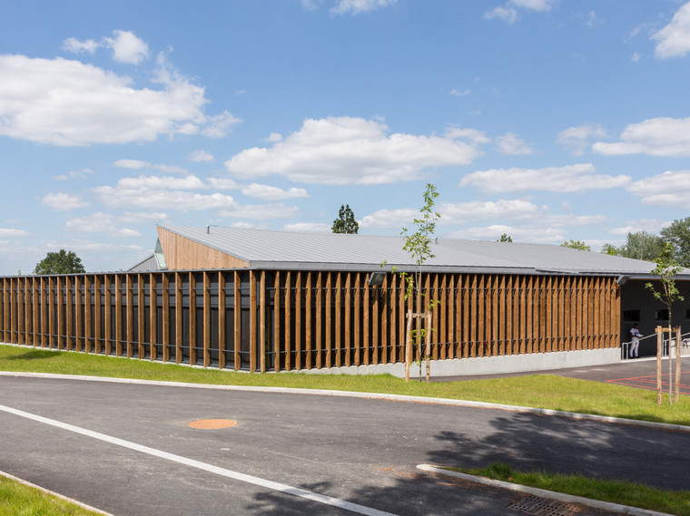 米歇尔设计新蒙田中学