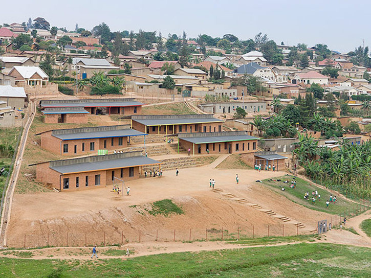 外廊式小学设计资料下载-卢旺达umubano小学
