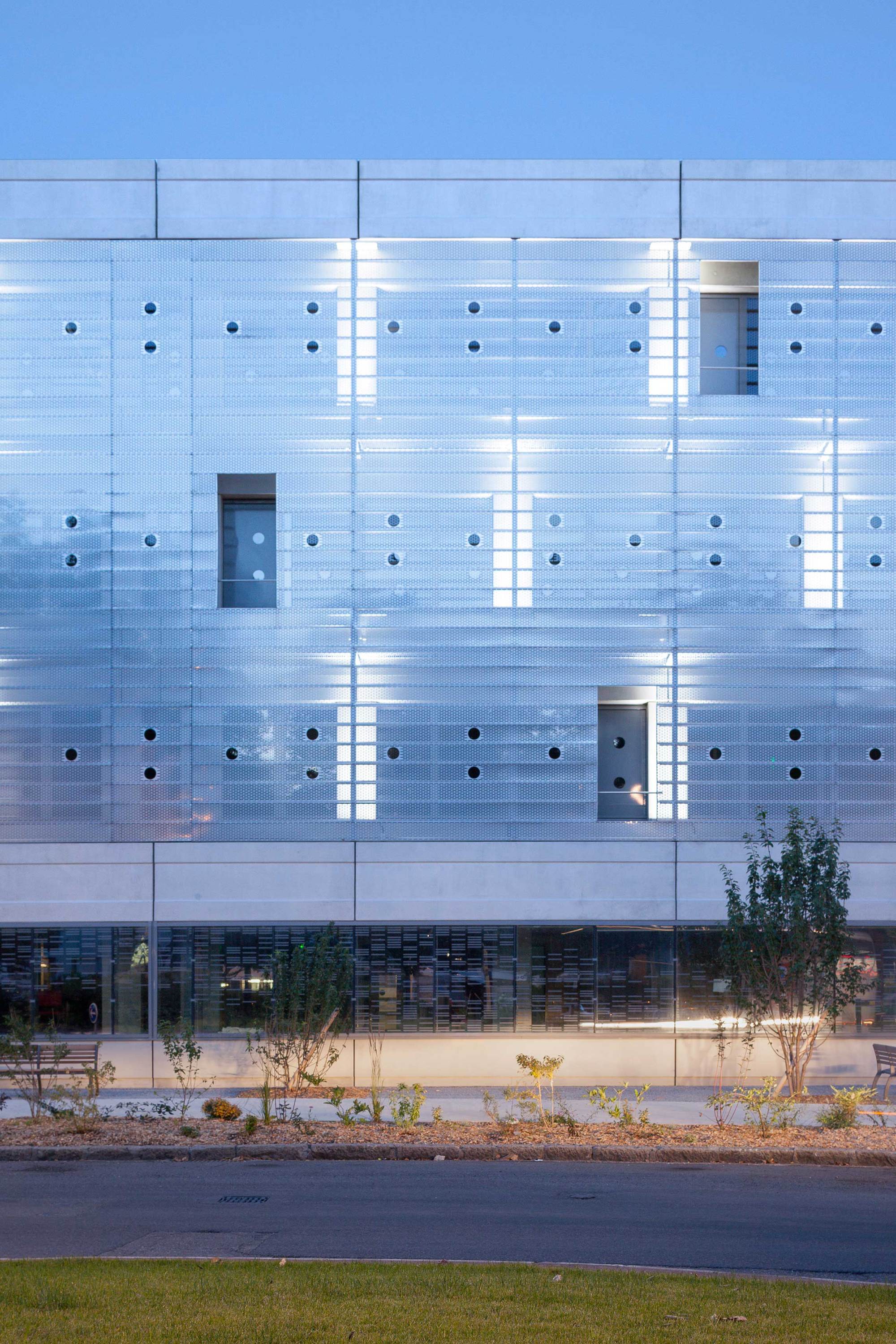 科学研究所-其它建筑案例-筑龙建筑设计论坛