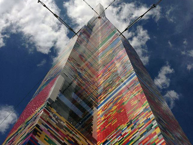 建筑乐高积木资料下载-世界最高的乐高积木塔