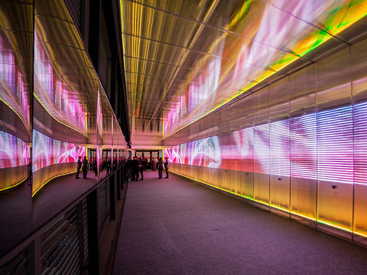 隧道LED规范资料下载-巴黎LED感官隧道
