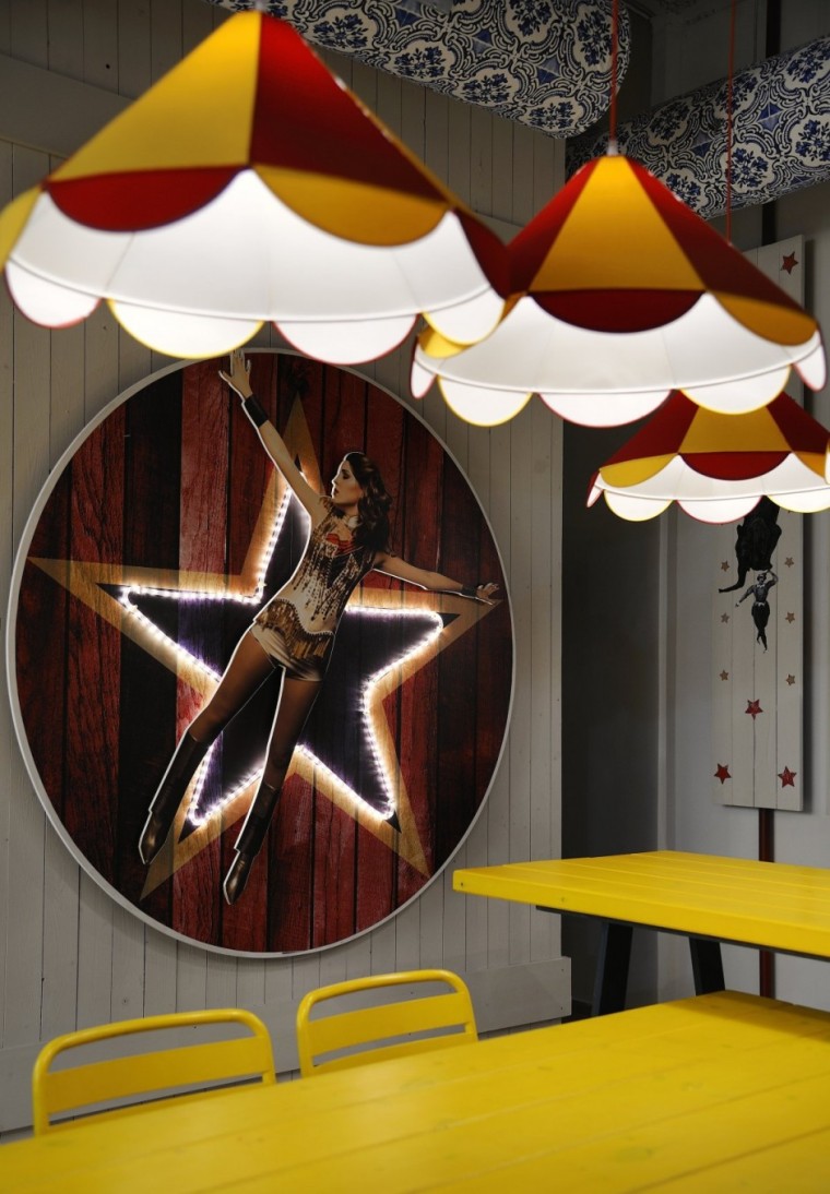 雅典Biribildu快餐店设计第17张图片