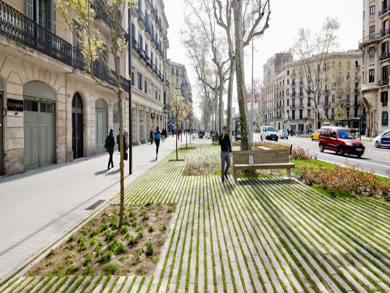 历史街区改扩建资料下载-Passeig de St Joan大道改建