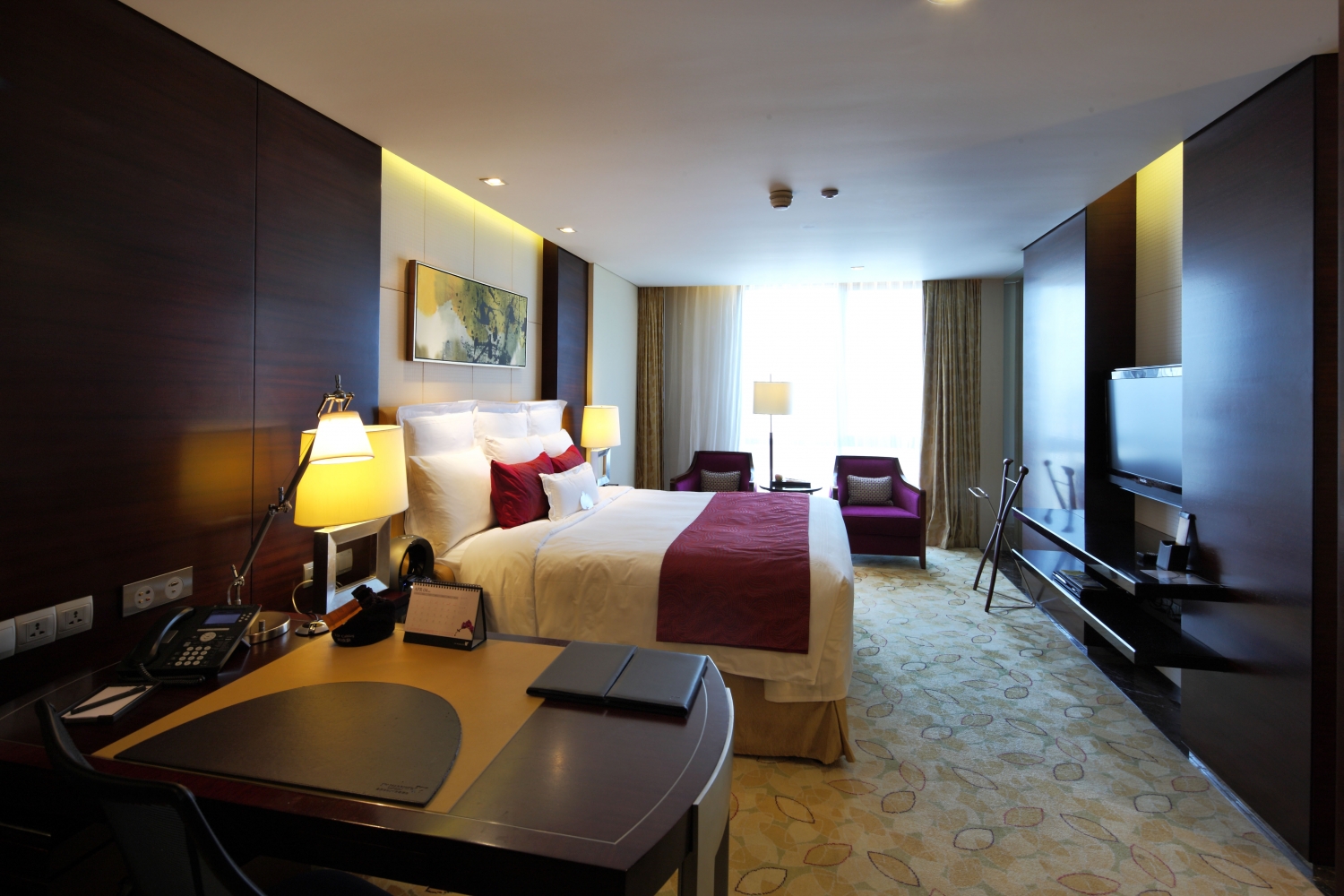 上海宝华万豪酒店 (Shanghai Marriott Hotel Parkview)_豪华型_预订优惠价格_地址位置_联系方式
