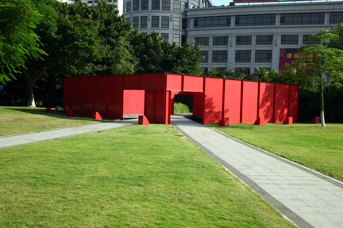 景观时间:2001年  图片来源:俞孔坚,杨曹  中山岐江公园建成于2001年