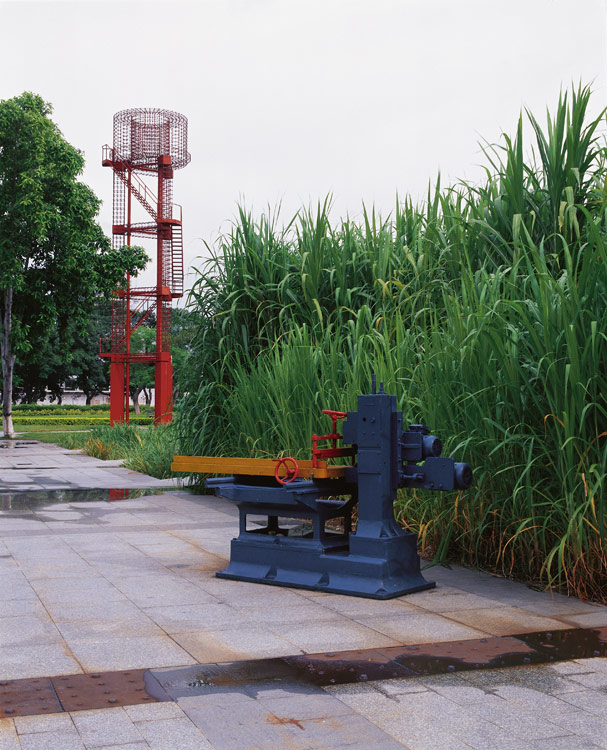景观时间:2001年  图片来源:俞孔坚,杨曹  中山岐江公园建成于2001年