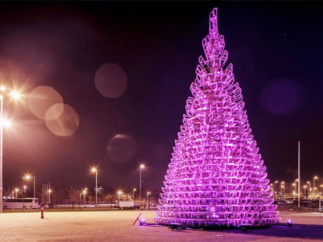 布达佩斯XVI住宅资料下载-壮观的布达佩斯圣诞树