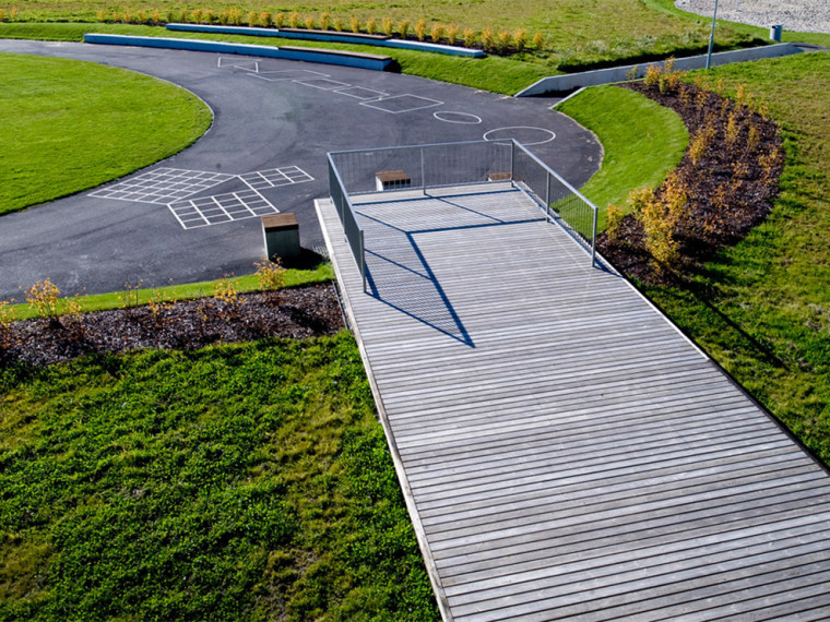 高中校园中心景观资料下载-挪威Gjerdrum高中校园景观