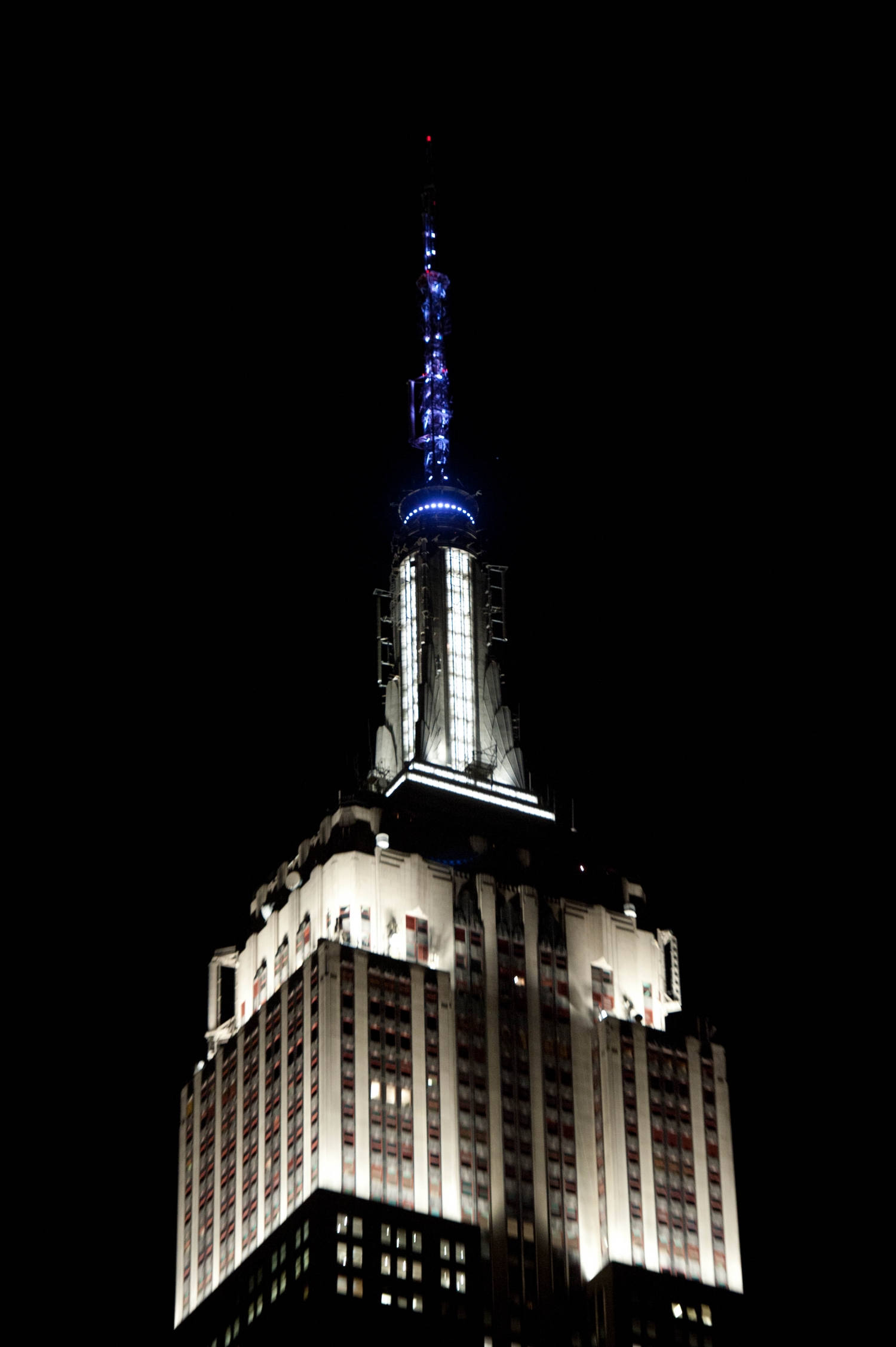 帝国大厦圣诞灯光秀图-帝国大厦跨年亮灯第2张图片