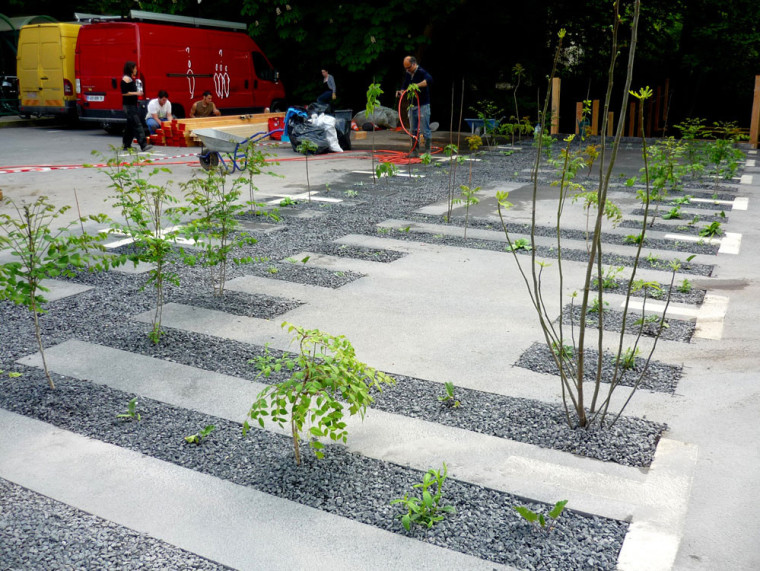 生态停车场图资料下载-比利时停车场花园