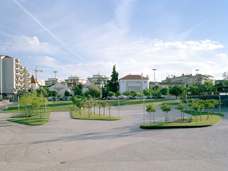 Largo da Devesa城市广场