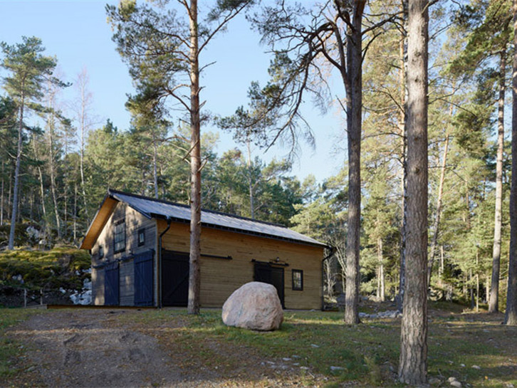 农村别墅设计图130平米资料下载-瑞典森林中设计别墅