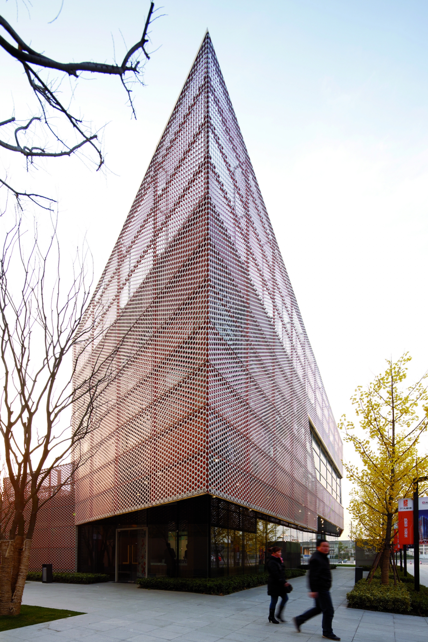 万科新城中心画廊-文化建筑案例-筑龙建筑设计论坛