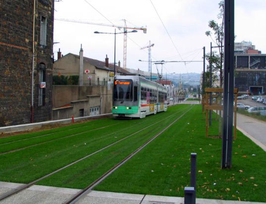 欧洲绿色电车轨道-欧洲绿色电车轨道第7张图片