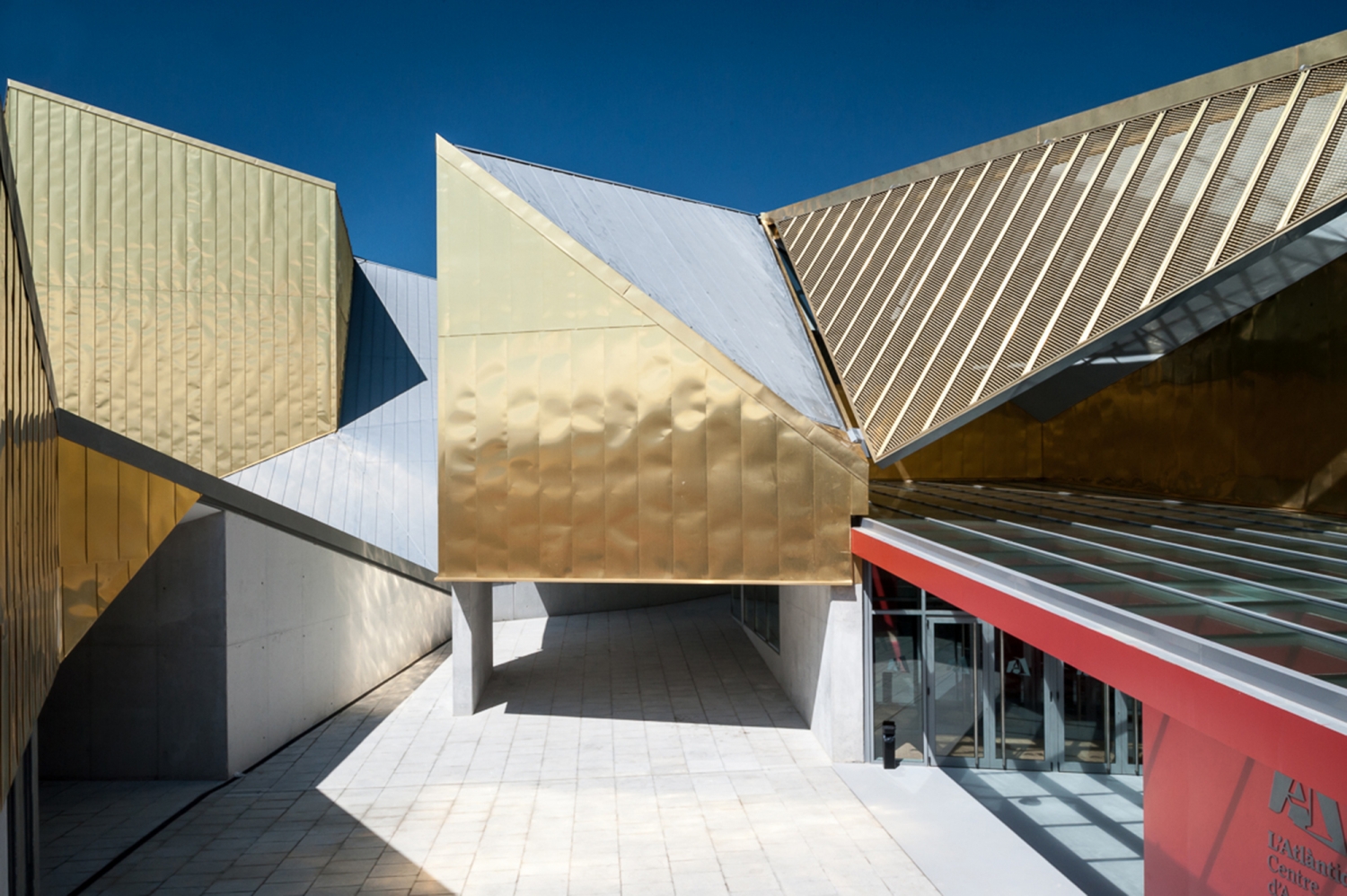 西班牙阿特兰蒂达礼堂外观图-西班牙阿特兰蒂达礼堂第2张图片