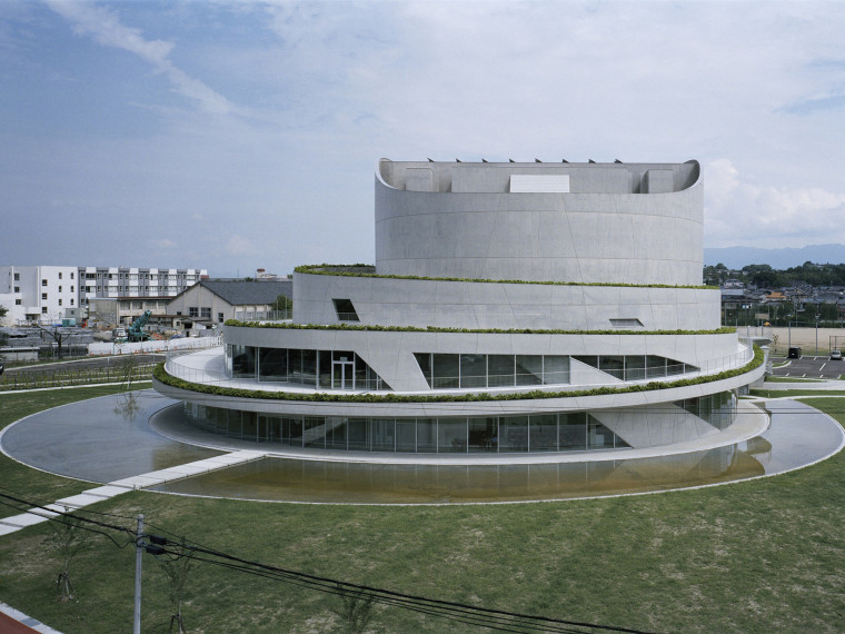 椭圆型文化建筑资料下载-日本文化中心