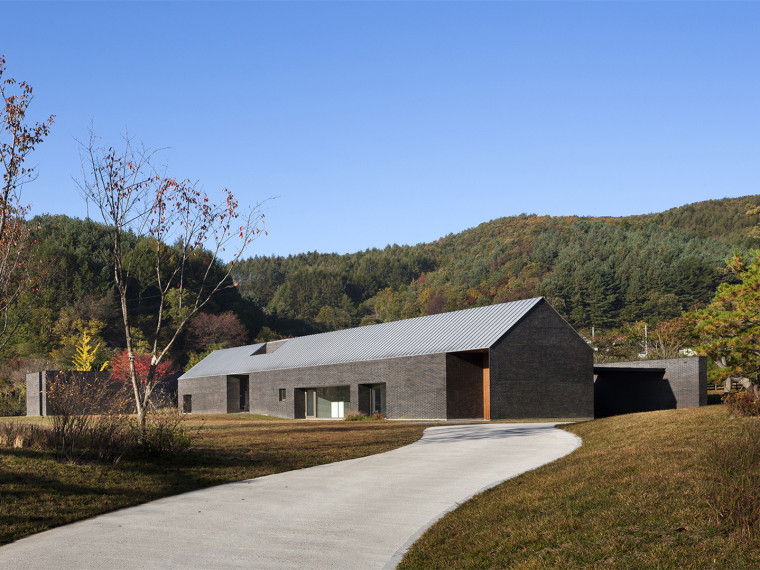 视野开阔的住宅资料下载-韩国伸展的住宅