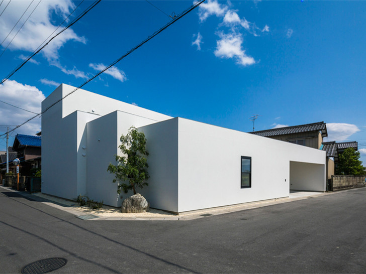 日式小庭院资料下载-日本的家庭住宅